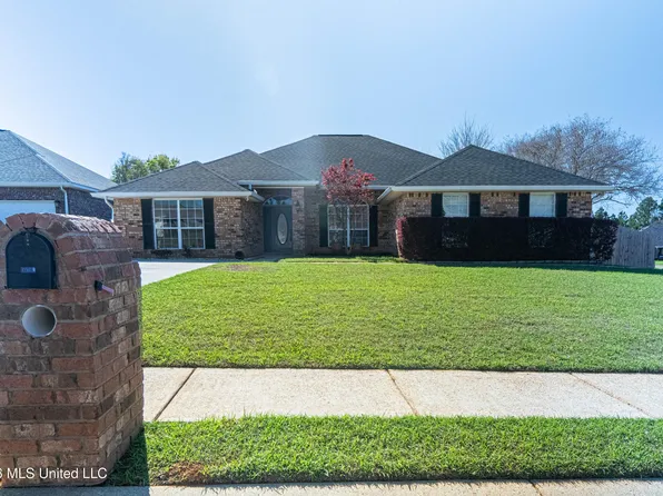 8062 Woodleigh Cv, Biloxi, MS 39532