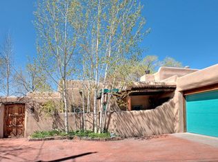 538 Camino Del Monte Sol, Santa Fe, NM 87505