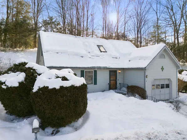 71 Whetstone Drive, Brattleboro, VT 05301