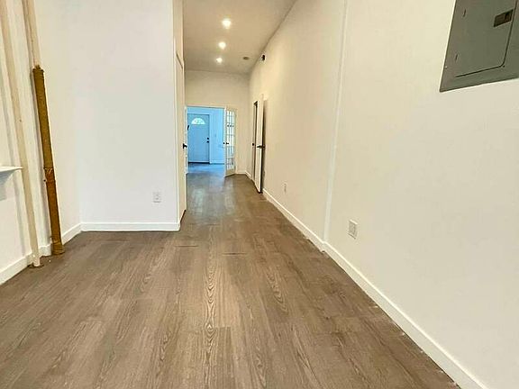 5th image of 1511 De Kalb Ave #1L