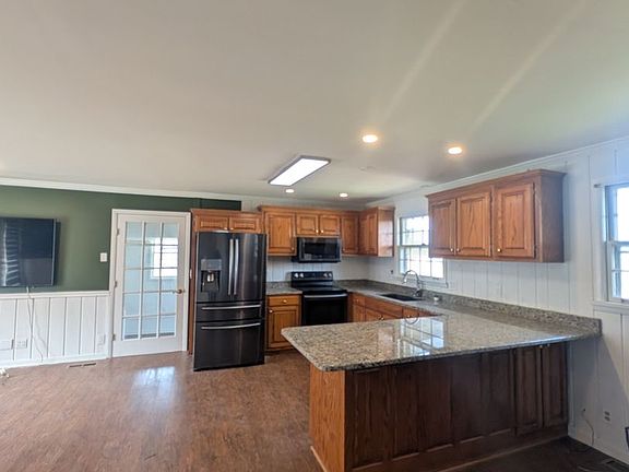 4th image of 7010 Bethel Rd