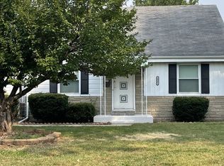 2321 Corby Blvd, South Bend, IN 46615