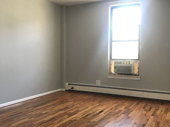 3rd image of 280 Columbia St #1