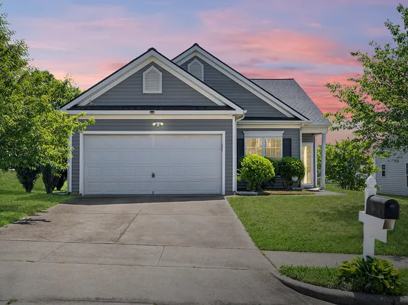 709 Trout Lilly Pl, Raleigh, NC 27610