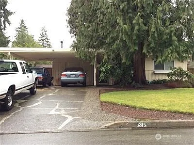 1315 164th Place NE photo 1