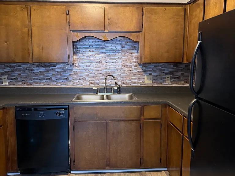 663 Windhaven Dr — Photo 35