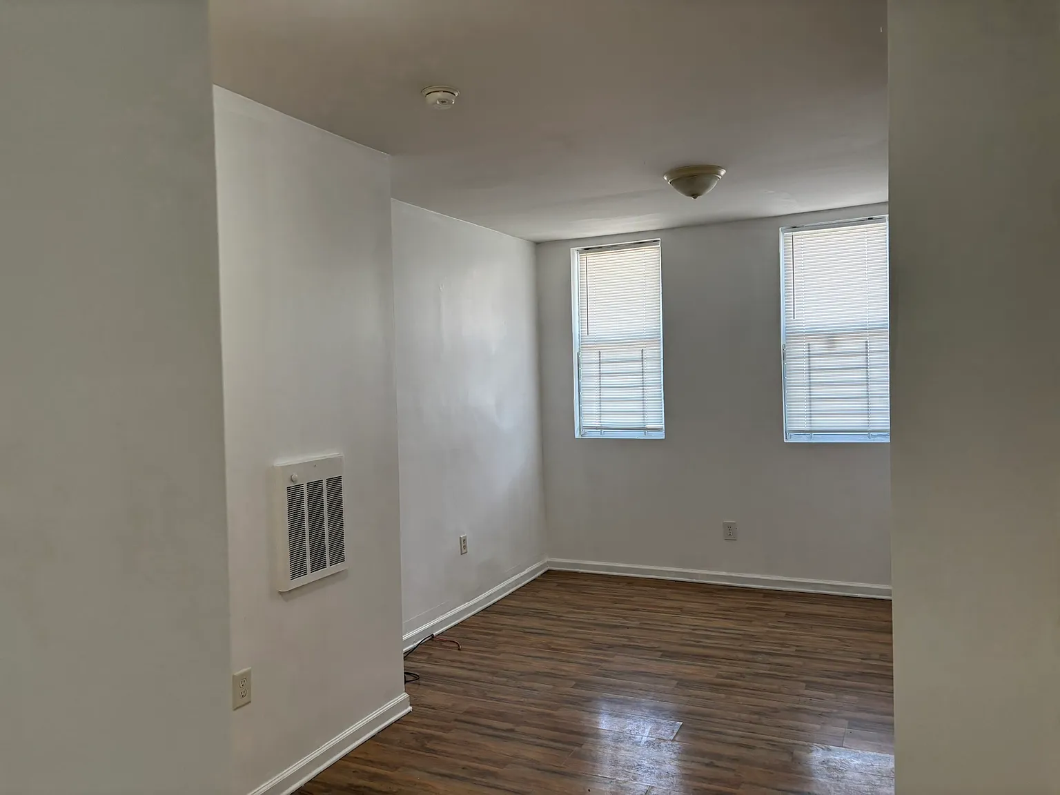 885 Belmont Ave - 1A — Photo 4