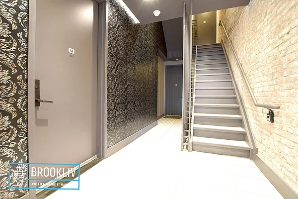 Rented by null | media 26