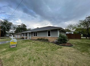 225 S Culp St, Russell, KS 67665