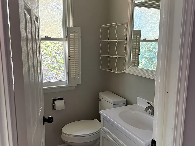 4 Hale Ct #A — Photo 7