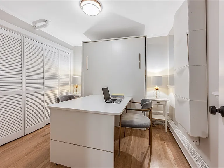 45 1/2 Garden St #45H — Photo 15