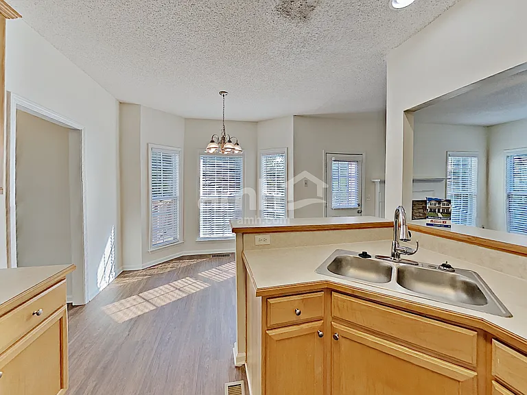 374 Westhill Dr — Photo 10