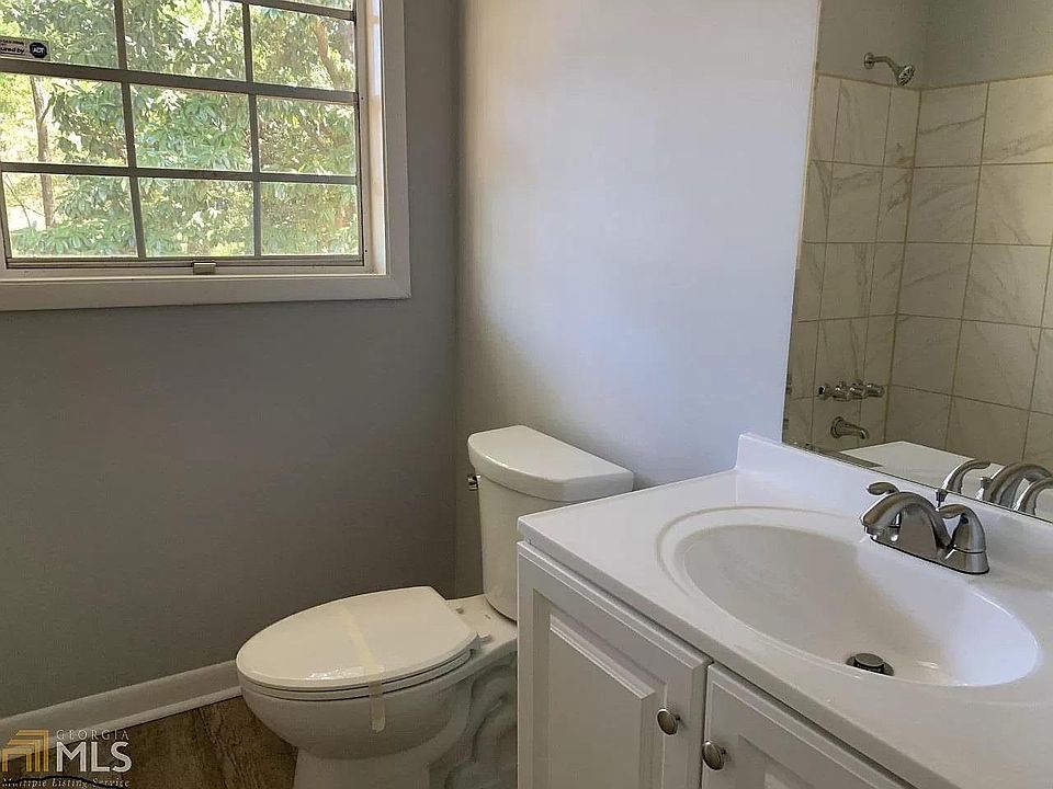 1st image of 1097 Green Valley Dr NW #A