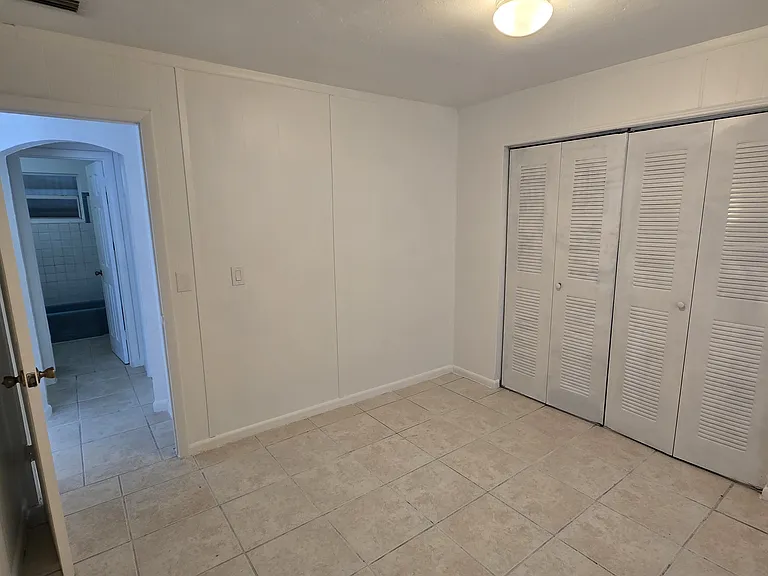 720 S Haverhill Rd — Photo 9
