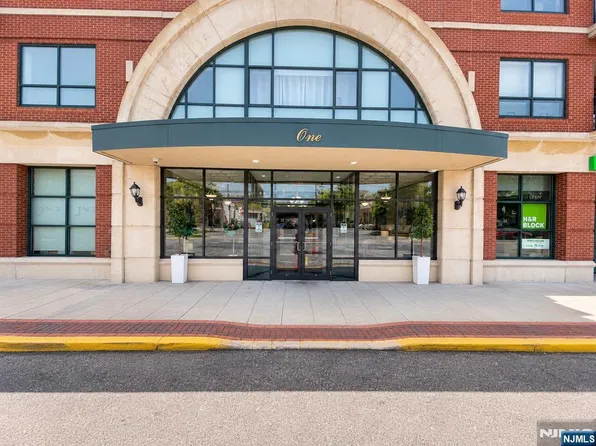1 Orient Way W #305, Rutherford, NJ 07070