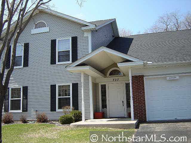 1st image of 727 Larpenteur Avenue E