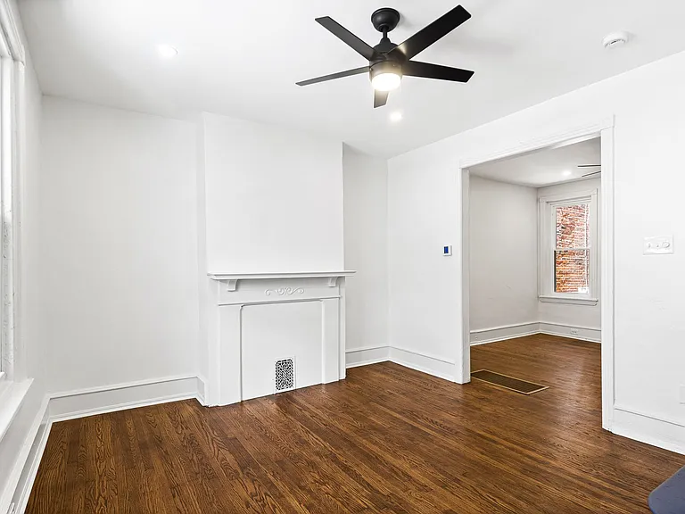 1329 S Lindenwood St — Photo 4