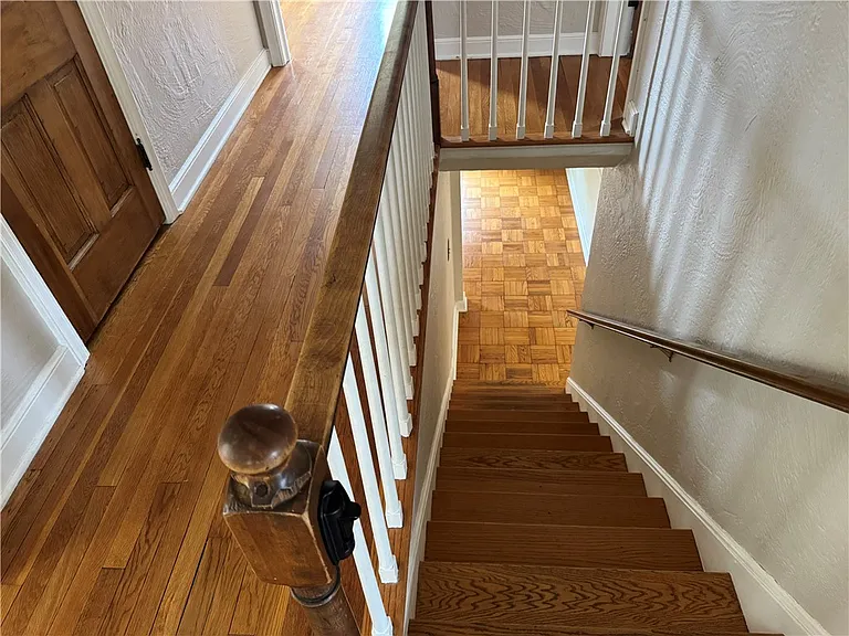 633 Crystal Dr — Photo 15