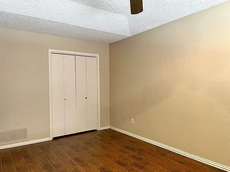 8710 California Dr — Photo 12