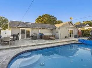 92 La Verne Ave, Ventura, CA 93003