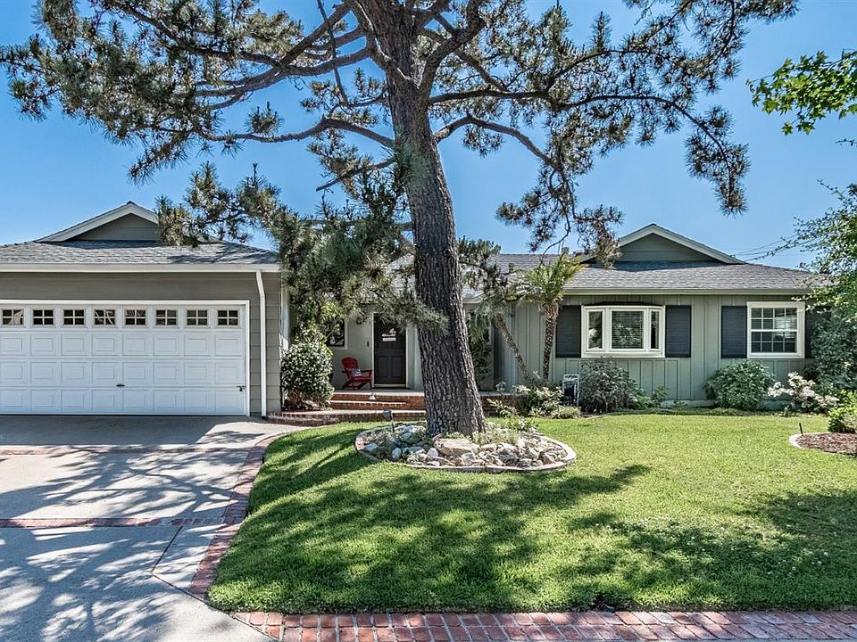 1st image of 3532 Paraiso Way