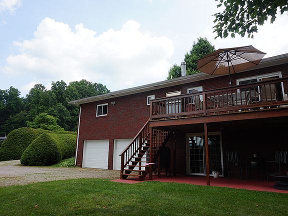5th image of 23 Plantation Dr