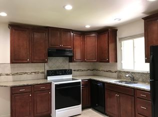 17809 Teri Dr, Derwood, MD 20855