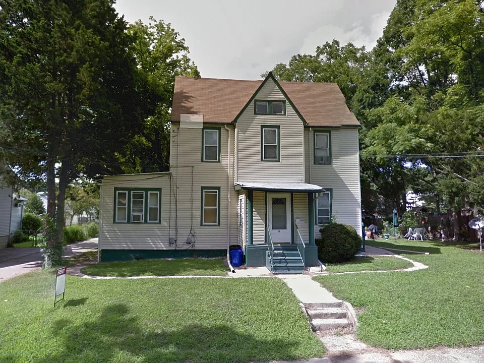 429 Jackson Ave #D