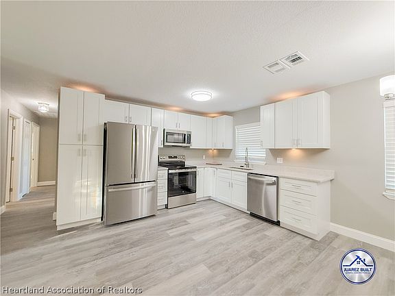 3rd image of 1211 Weston Ct