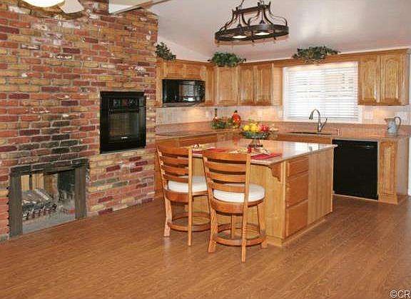 3rd image of 258 Bowling Green Dr