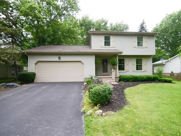 6820 Lockwood Blvd, Youngstown, OH 44512