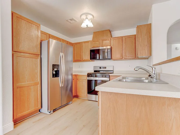 6540 Slate Springs Ct — Photo 7