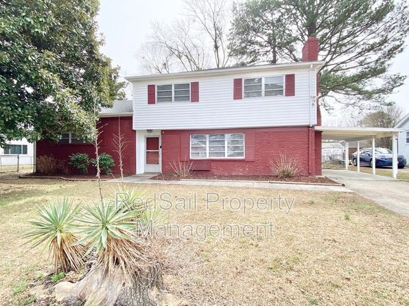 9 Shirley Dr, Hampton, VA 23666