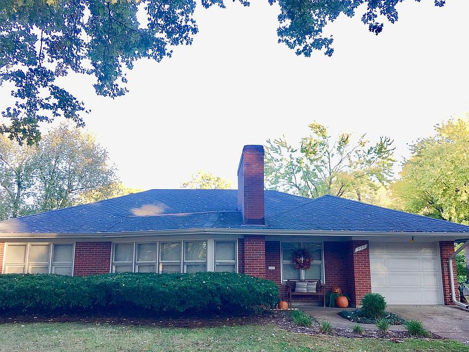1st image of 950 Briarwood Ln
