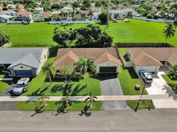 600 Fairfax Ave, Davie, FL 33325