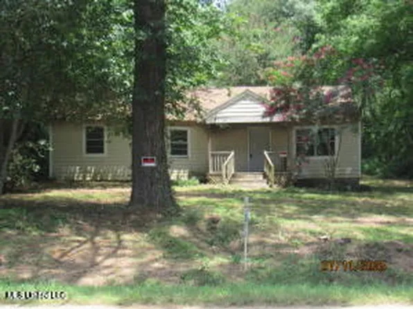 1104 McCluer Rd, Jackson, MS 39212