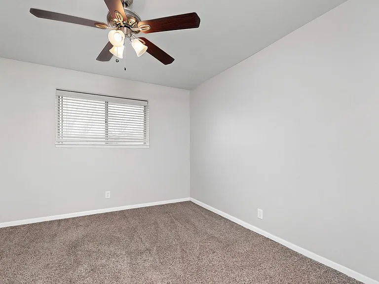 4521-4523 Jefferson Pennsylvania Ave #4526-4524 — Photo 19