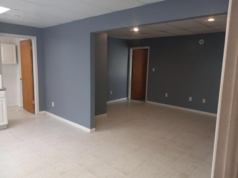 2nd image of 327 King St #E