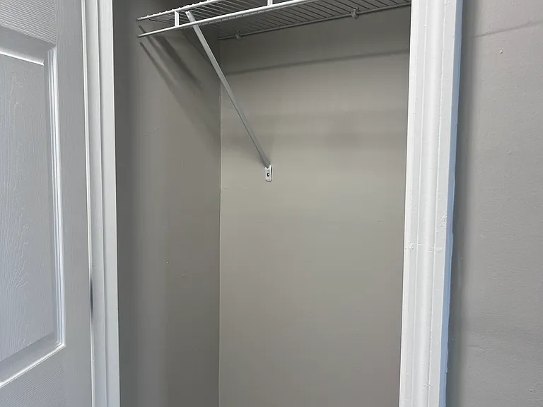 Fisher St Apartments — Photo 36