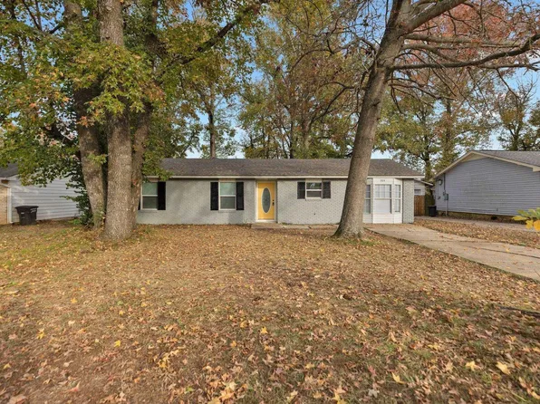 904 Lehman Dr, Jacksonville, AR 72076