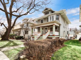 805 S Ridgeland Ave, Oak Park, IL 60304