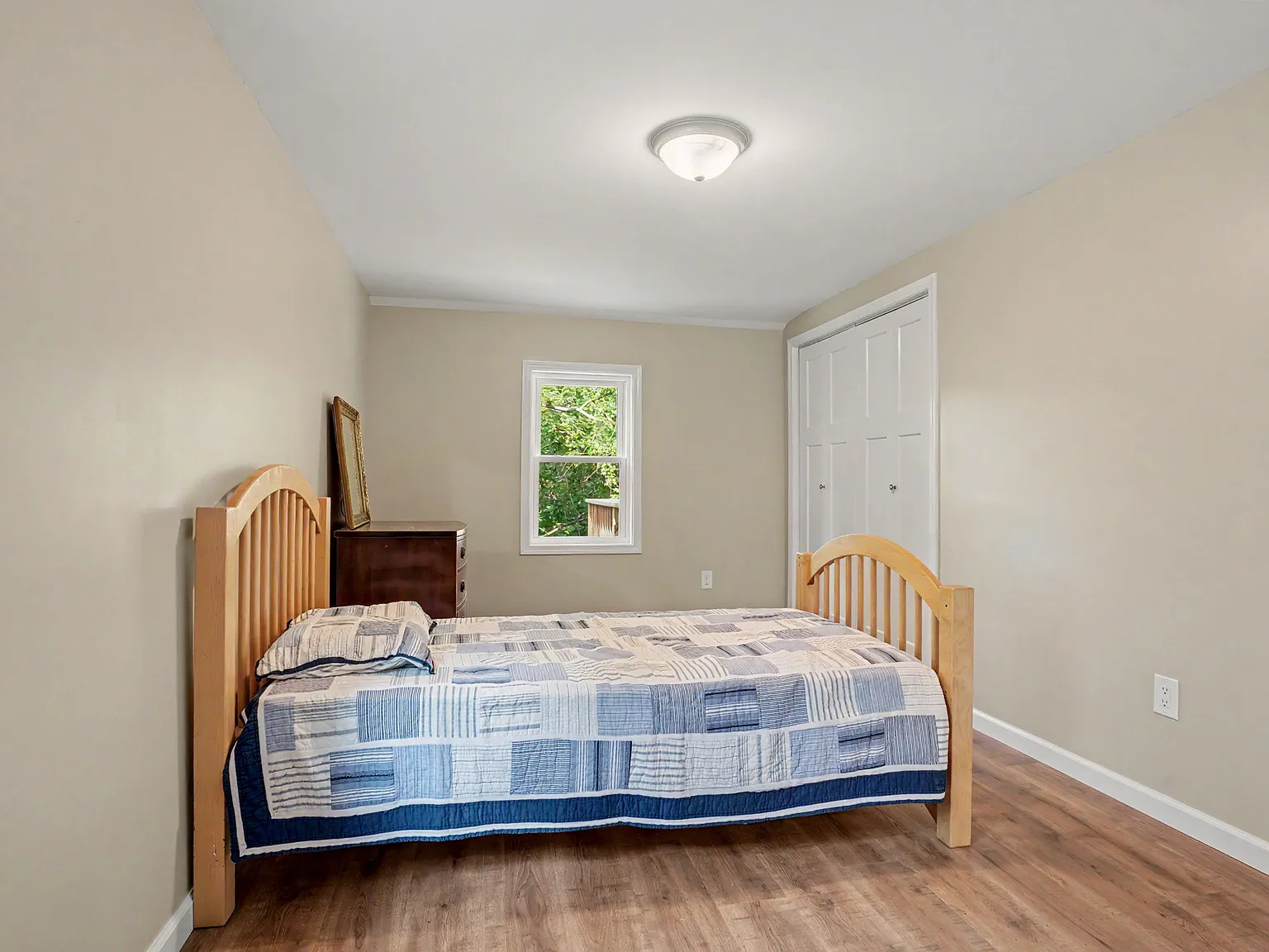 2 bed, 1276 sqft, $3,000 — Photo 3