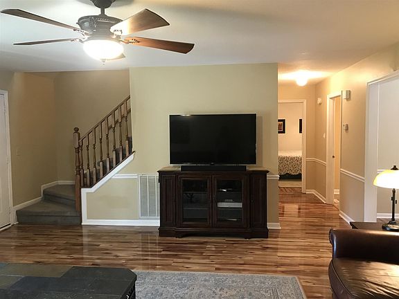 3rd image of 549 Woodland Hills Dr