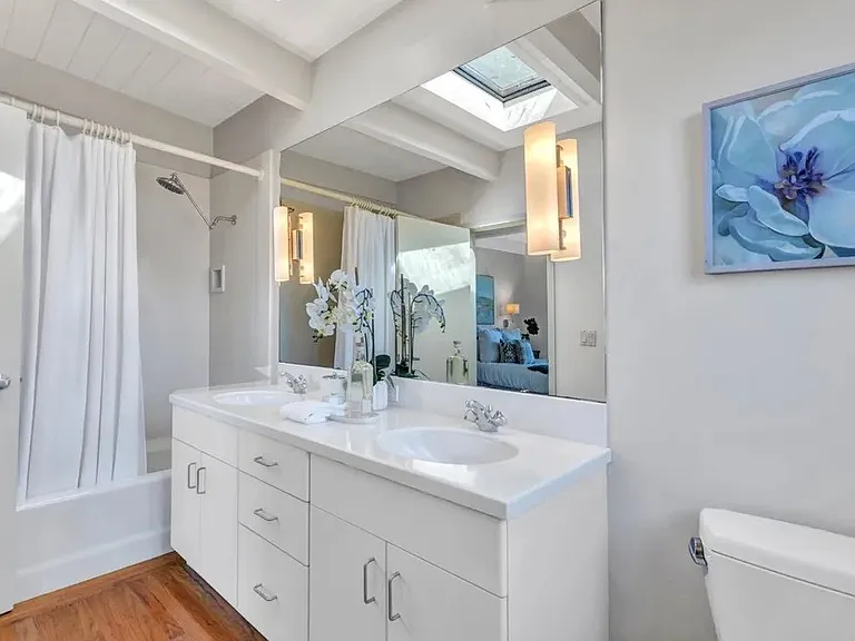 4444 Redwood Rd — Photo 29