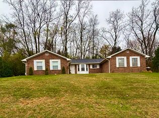 4976 Broomfield Ln, West Bloomfield, MI 48322
