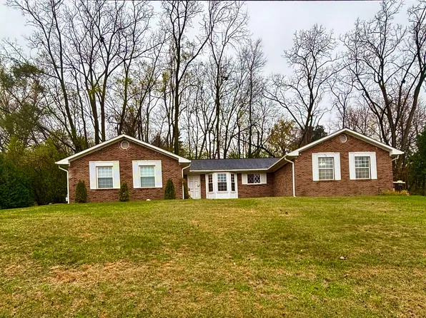 4976 Broomfield Ln, West Bloomfield, MI 48322