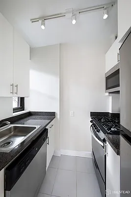 Rented by Halstead Real Estate | media 17