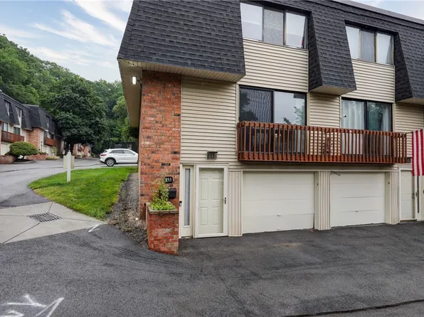 133 Penn Ln, Rochester, NY 14625