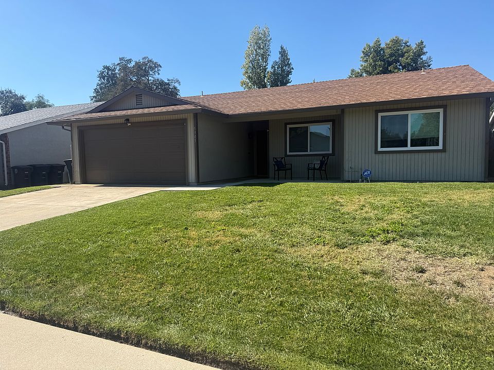 2nd image of 5905 Pikes Peak Way