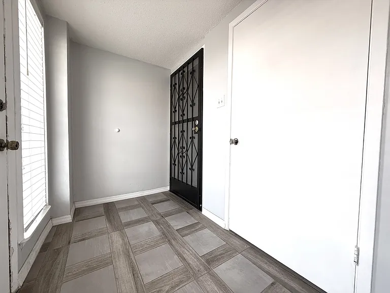 4800 N Stanton St #183-1 — Photo 9